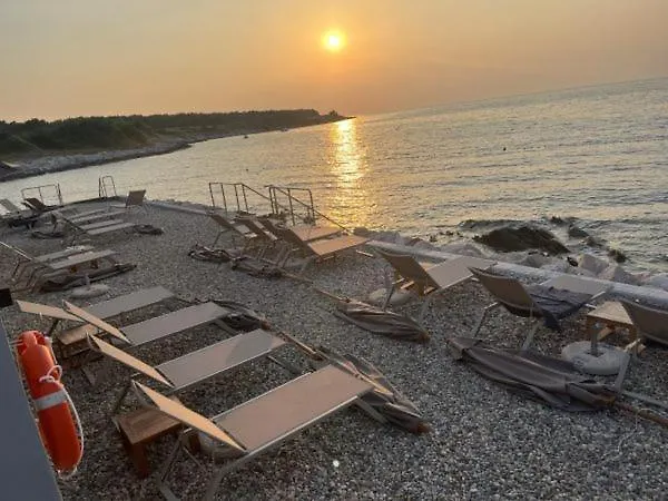 Villa Kortus - Private Pool&700Mbeach Savudrija