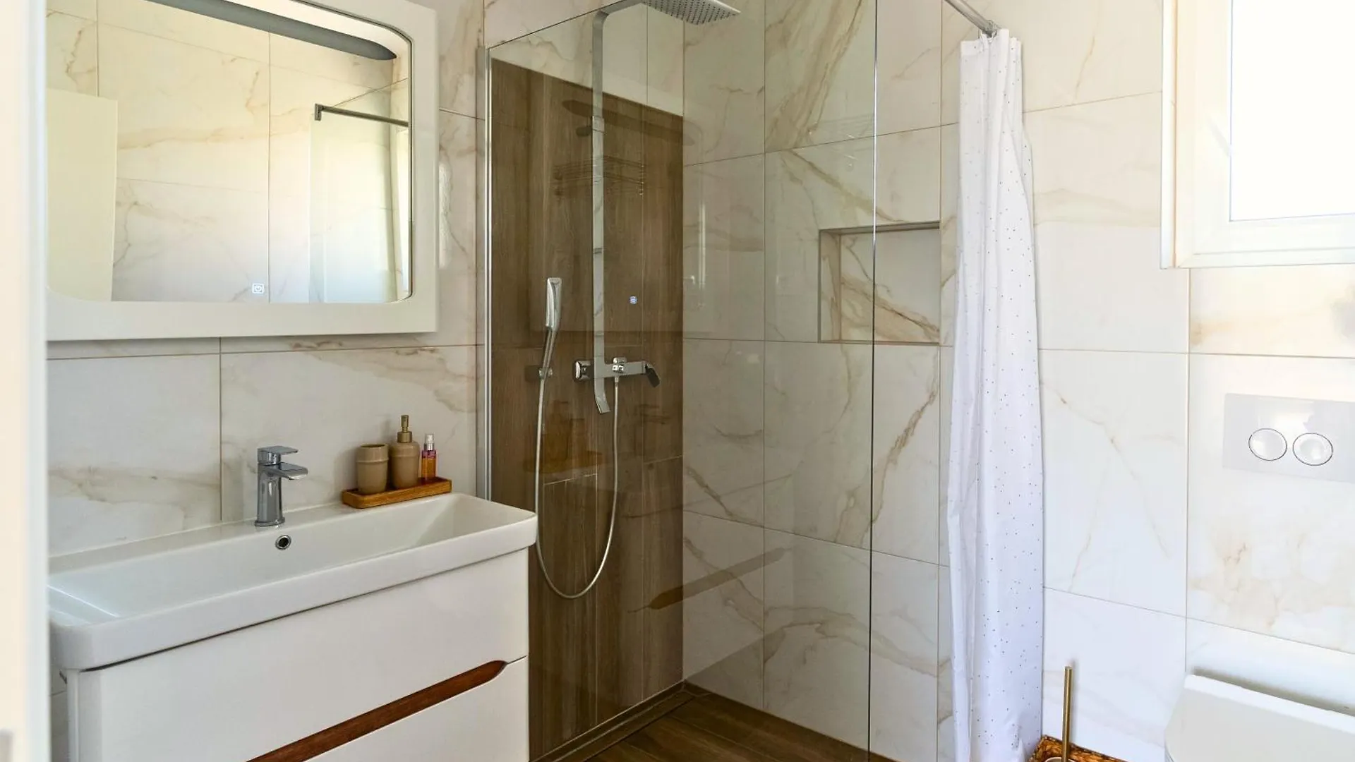 Villa Kortus - Private Pool&700Mbeach Savudrija